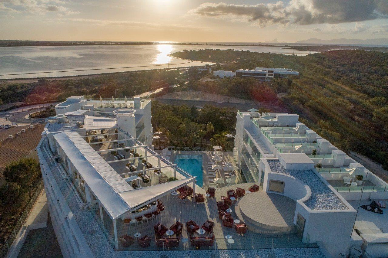 Five Flowers Hotel Formentera, Member Of Melia Collection Es Pujols Luaran gambar