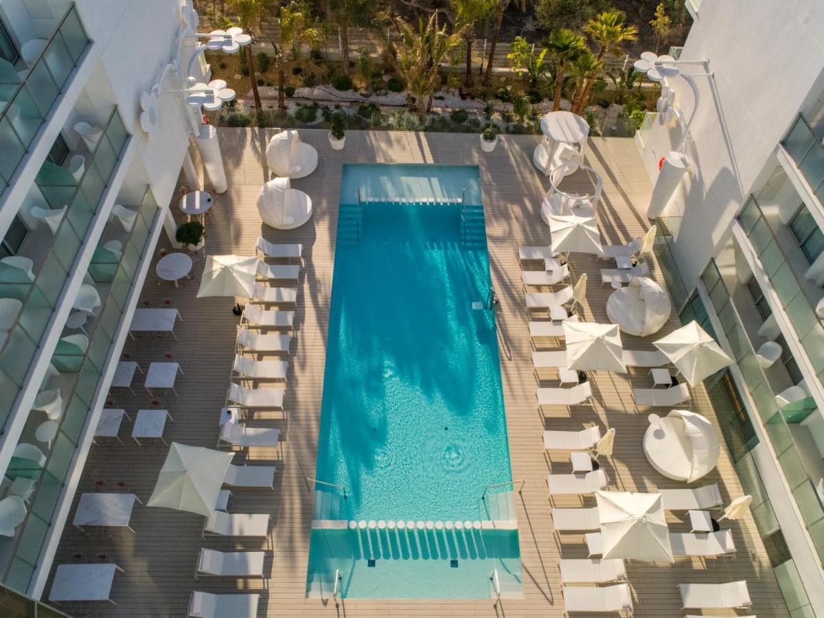 Five Flowers Hotel Formentera, Member Of Melia Collection Es Pujols Luaran gambar