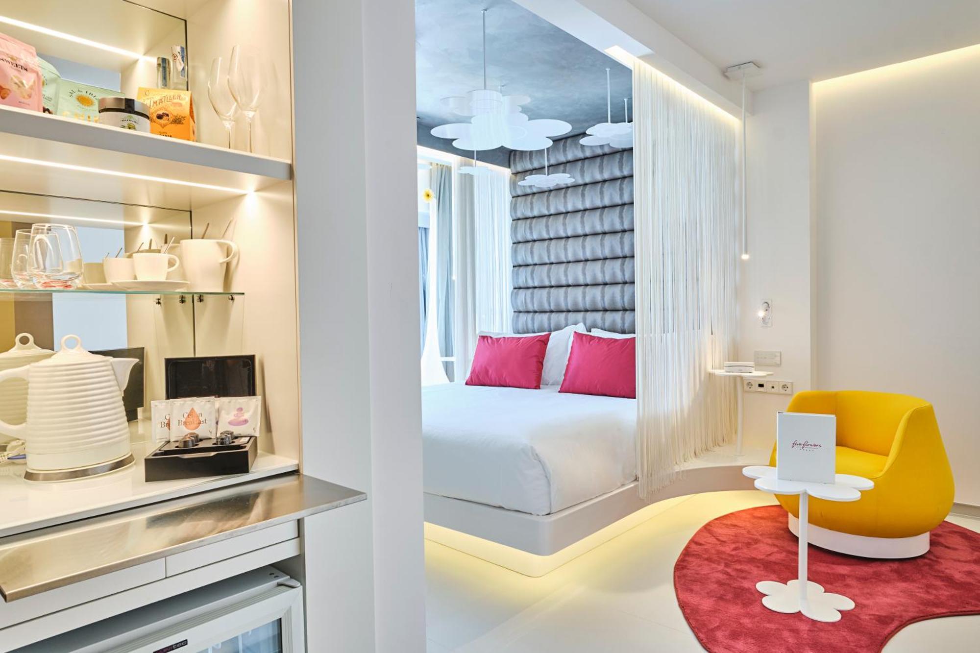 Five Flowers Hotel Formentera, Member Of Melia Collection Es Pujols Luaran gambar