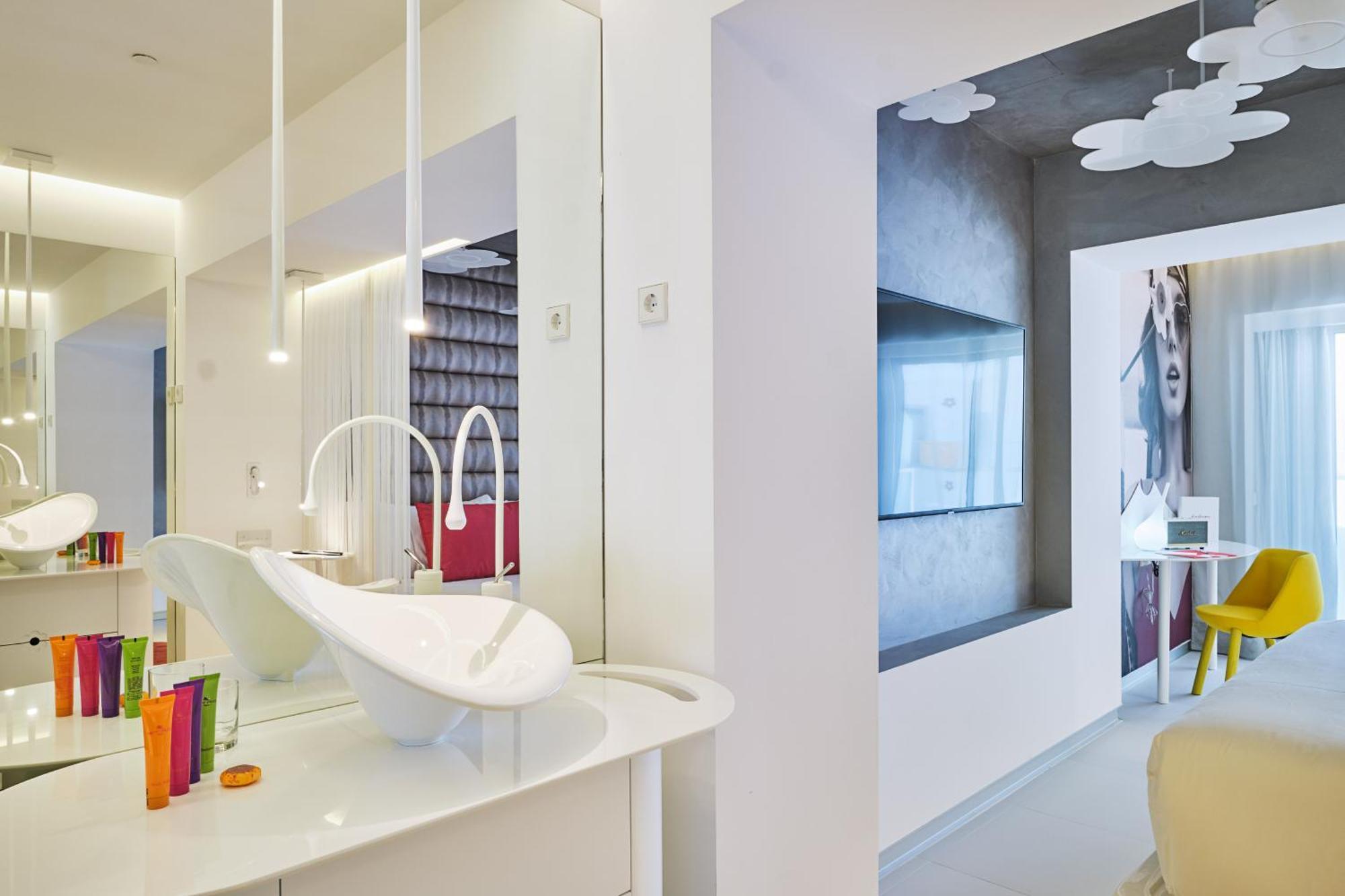 Five Flowers Hotel Formentera, Member Of Melia Collection Es Pujols Luaran gambar