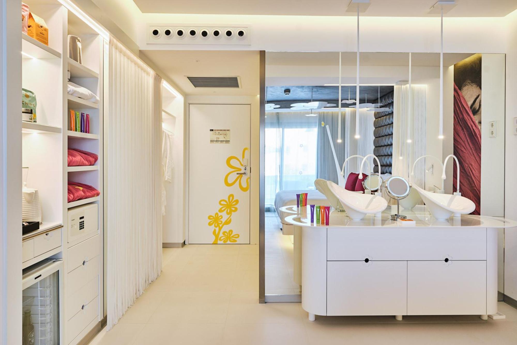Five Flowers Hotel Formentera, Member Of Melia Collection Es Pujols Luaran gambar